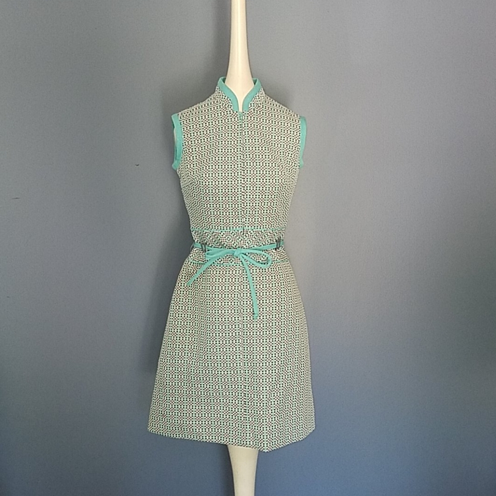 Beautiful 60s mod boho modern chic mini dress
